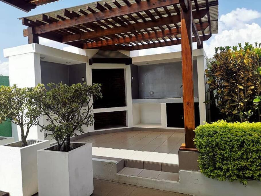 2 Rooms, 1 King Size bed, 64 Smart HDTV Guatemala-Stadt Exterior foto